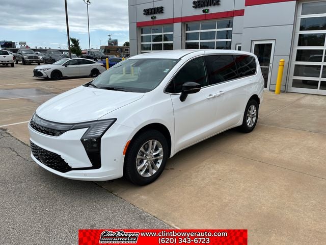 2027 Chrysler Pacifica Select in Bright White Clear-Coat Exterior Paint — front three-quarter view